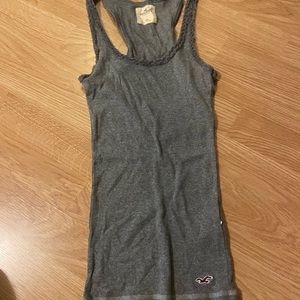 Hollister tank size xs